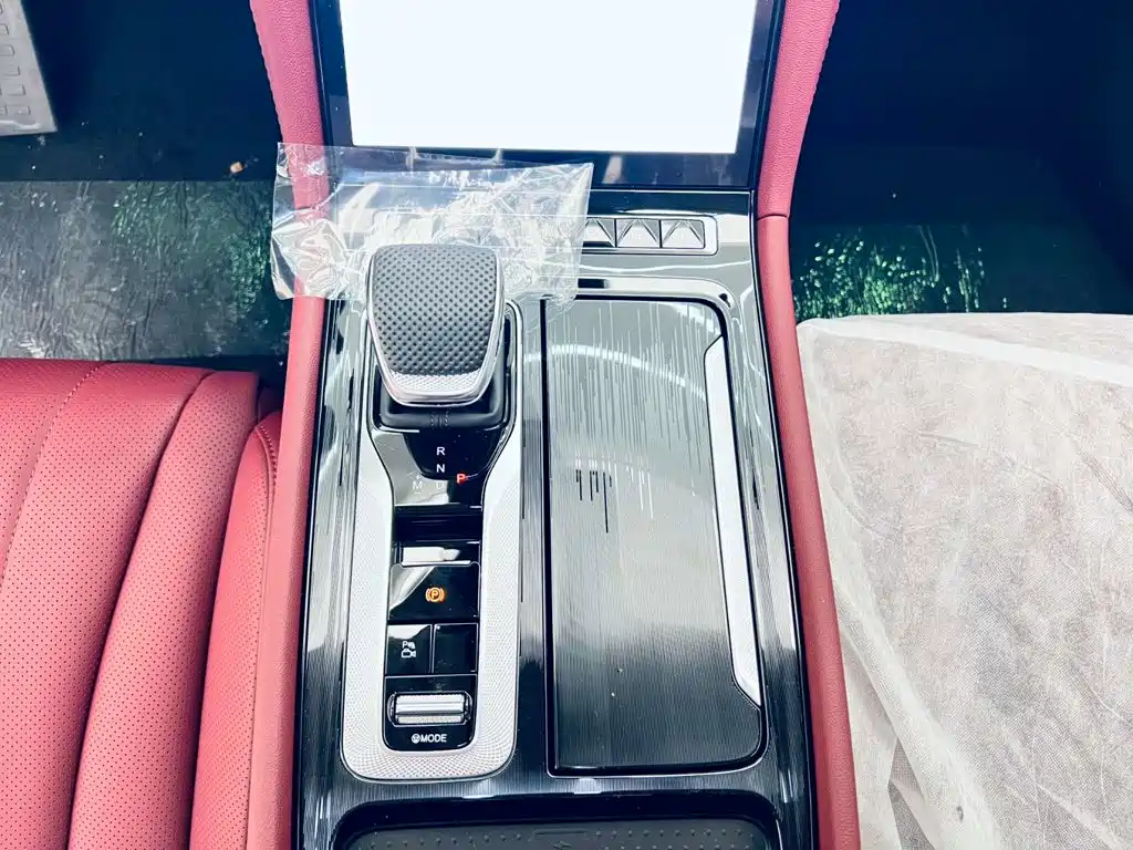 Hongqi H5 PHEV 2026 2025 170 Super Hybrid Edition