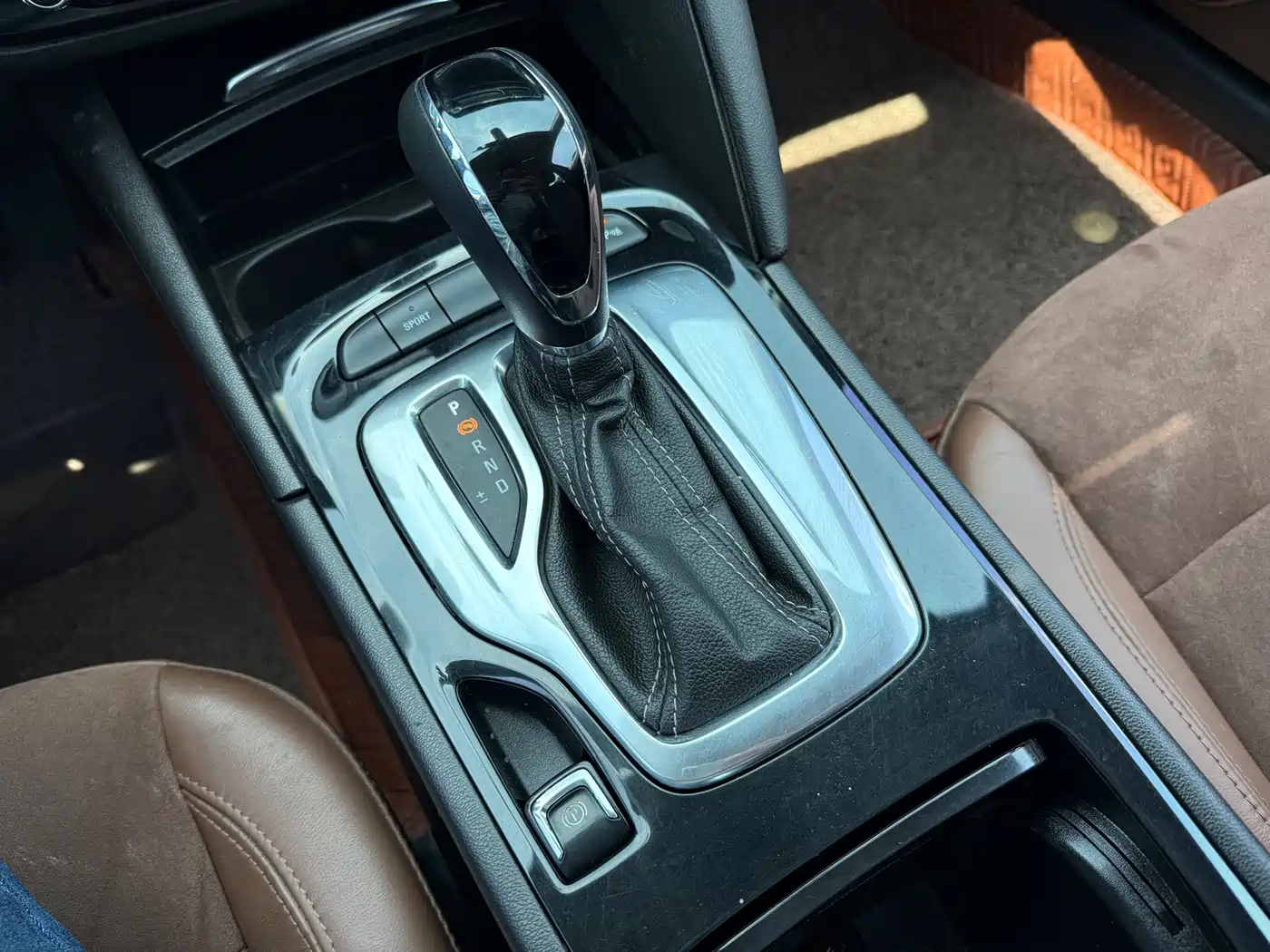 Buick Regal 2017 20T Elite Type фото 11