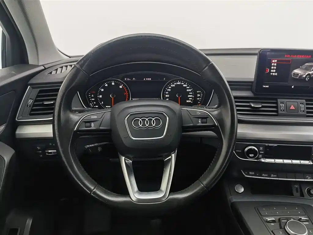 Audi Q5L 2020 Facelift 40 TFSI Honor Progressive фото 11