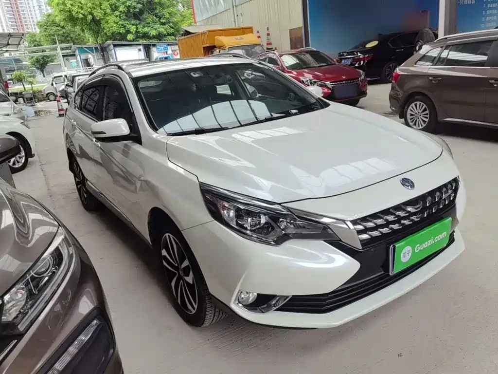 Venucia T90 2018 2018 2.0L CVT Smart Connection Intelligent Edition China V