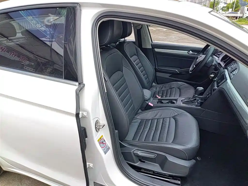 Volkswagen Lamando 2017 280TSI DSG Comfort Edition фото 25