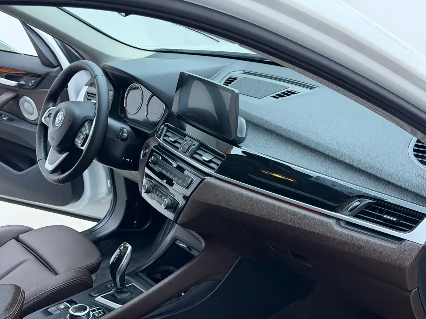 BMW X1 2022 sDrive20Li Fashion фото 15