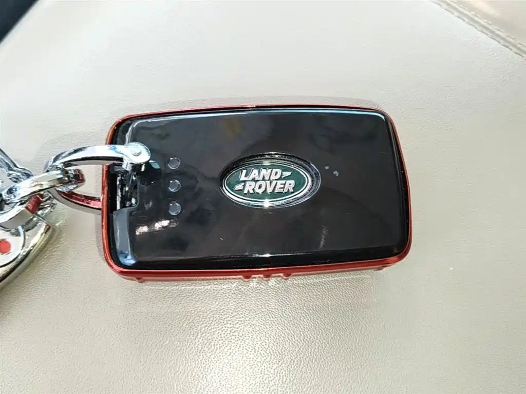 Land Rover Defender 2021 110 P400 X-DYNAMIC HSE фото 9