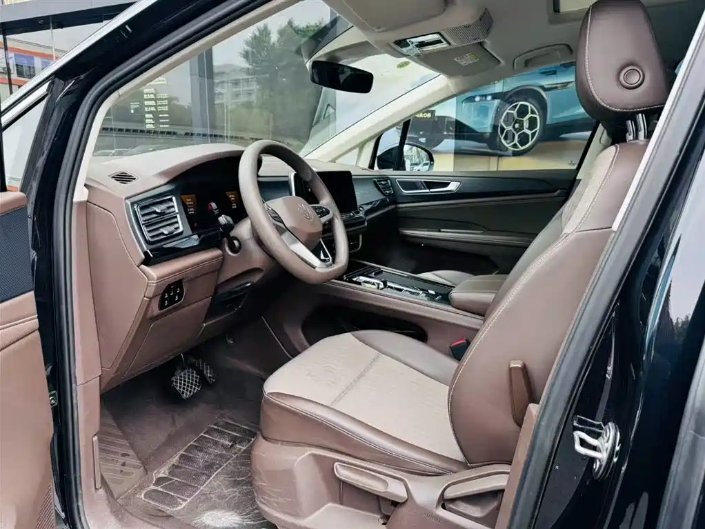 Volkswagen Viloran 2023 330TSI Business Edition фото 4