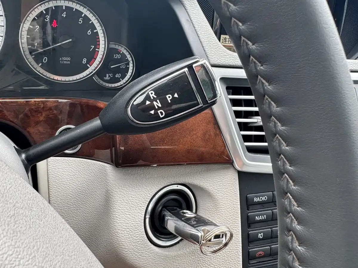 Mercedes-Benz E-Class 2012 E 300 L Fashion Luxury фото 15