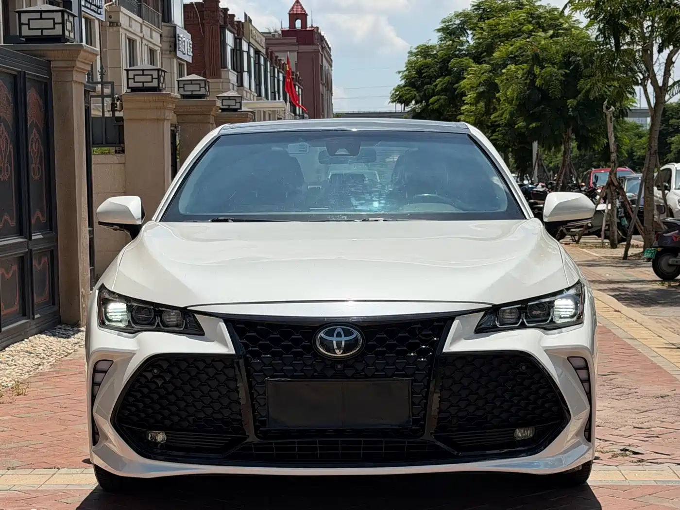 Toyota Avalon 2019 2.5L Touring Premium (China V) фото 2