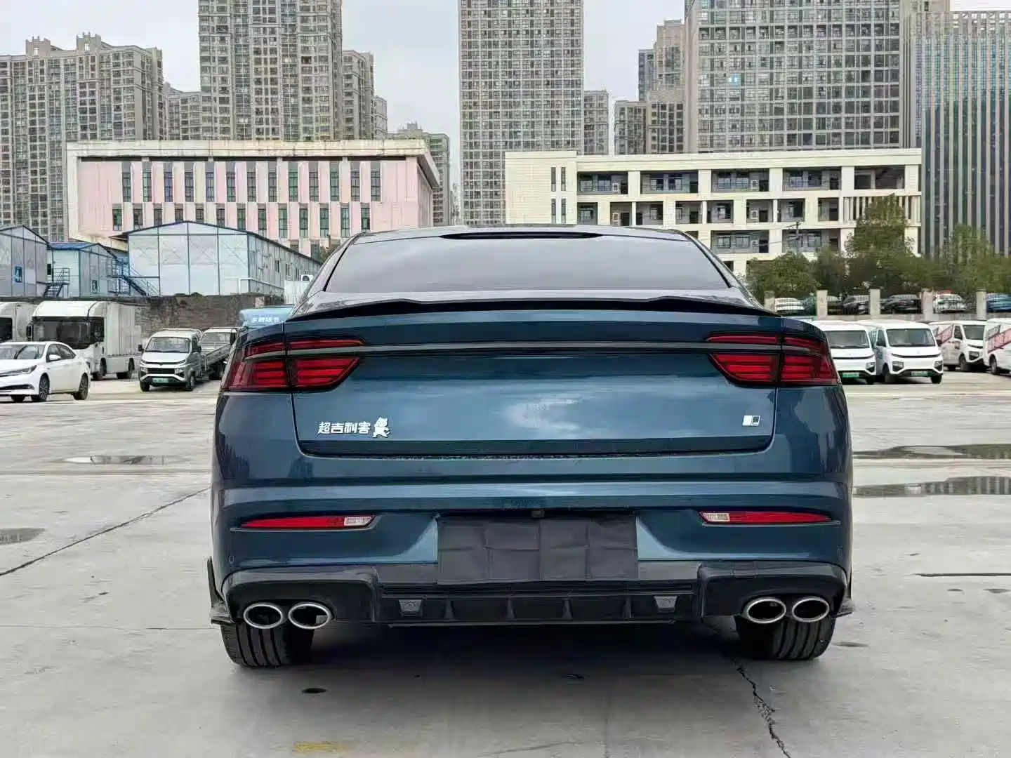 Фото 8 - Geely Preface