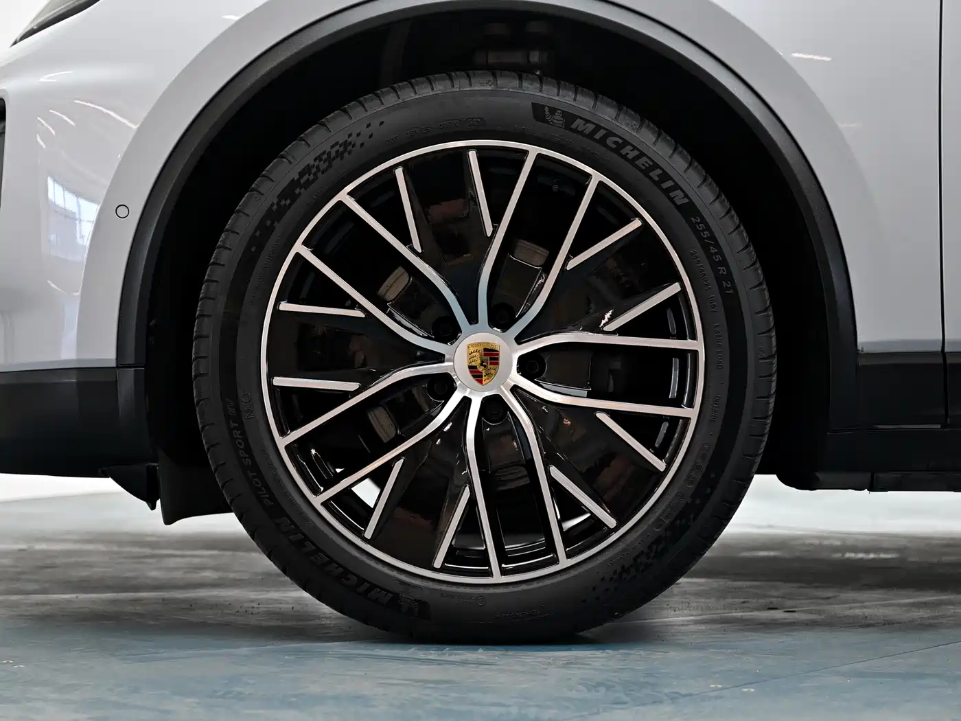 PORSCHE MACAN NEW ENERGY