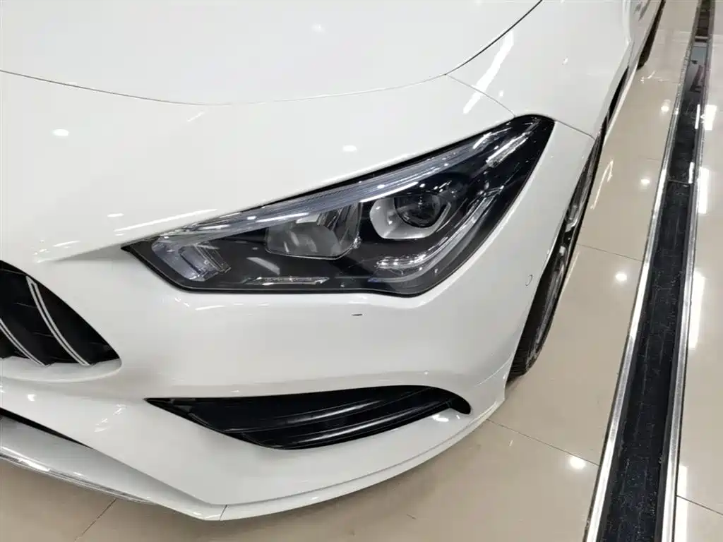 Mercedes-Benz CLA (Import) 2021 CLA 200 фото 24
