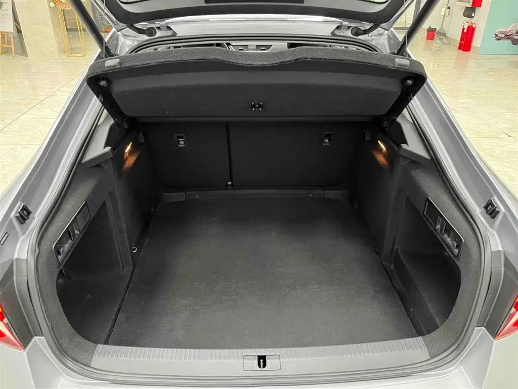 Škoda Superb 2023 Facelift TSI280 DSG Premium Edition фото 16
