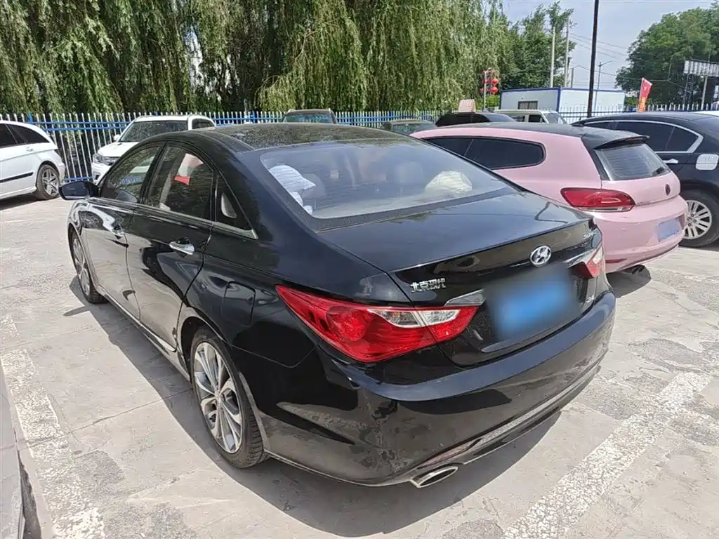Hyundai Sonata 2014 2.4L Automatic Luxury Edition China IV фото 5