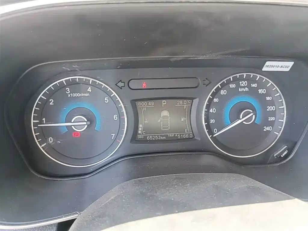 Dongfeng Fengguang Fengguang 580 2019 2018 1.5T CVT Luxury