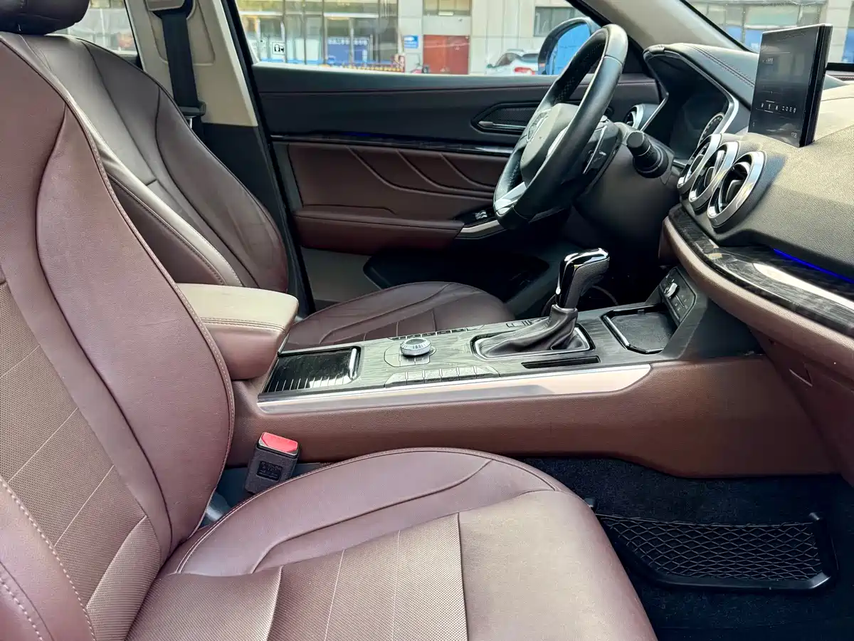 WEI PAI WEI BRAND VV5