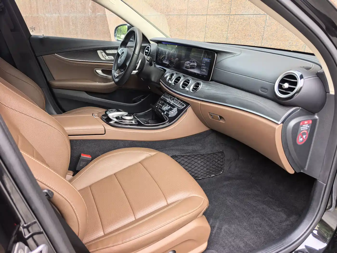 Mercedes-Benz E-Class 2016 E 300 L Sport Fashion Type фото 14