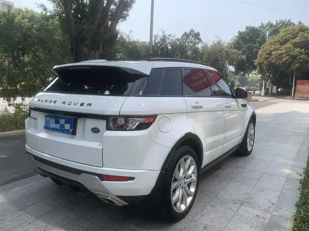 Land Rover Range Rover Evoque (Import) 2014 2.0T 5-door Brilliance Sport фото 6