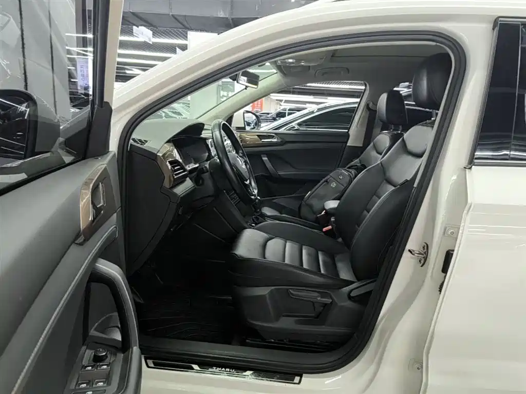 VOLKSWAGEN TUYUE