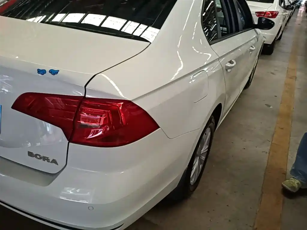Volkswagen Bora 2018 1.5L Automatic Fashion фото 8