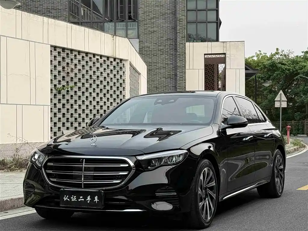 Mercedes-Benz E-Class 2024 Model E 300 L Luxury фото 2