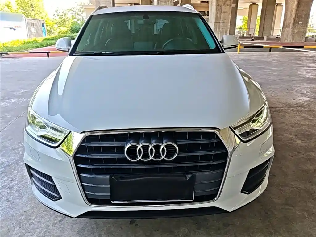 Audi Q3 2018 30th Anniversary Edition 30 TFSI Standard фото 3