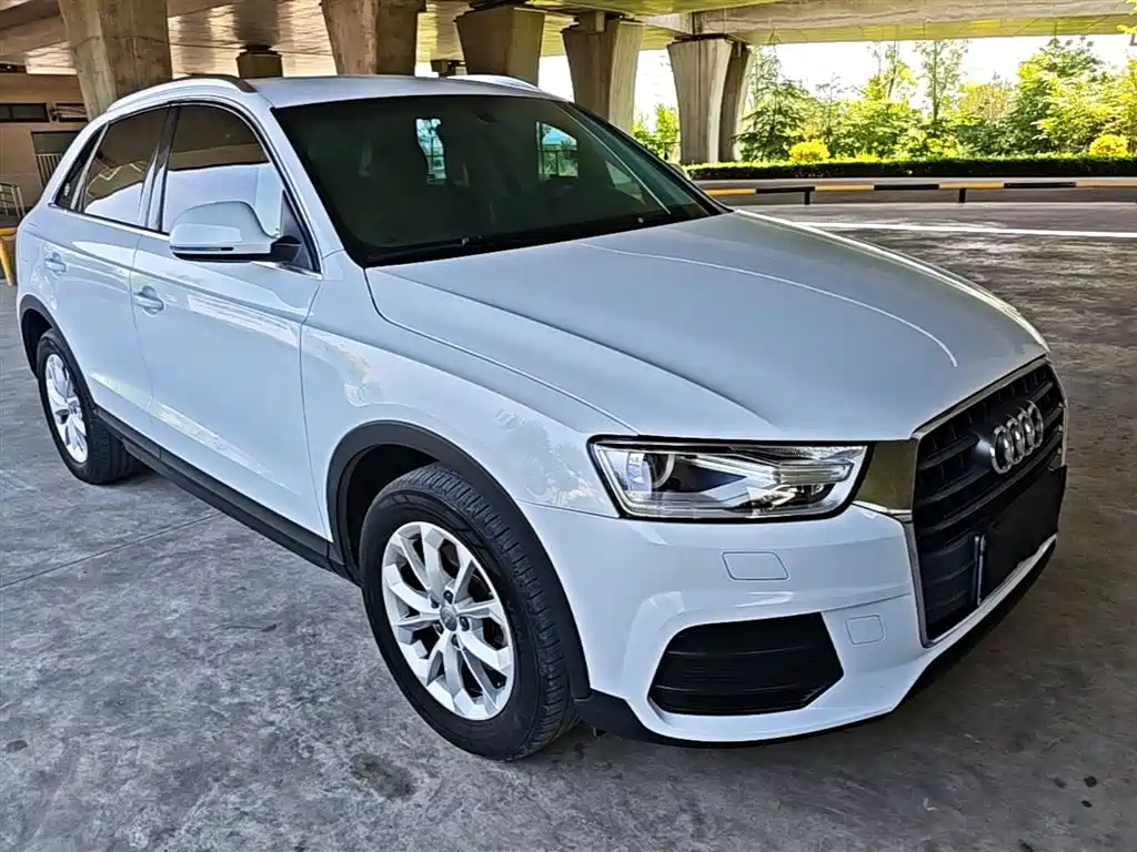 Audi Q3 2018 30th Anniversary Edition 30 TFSI Standard фото 4