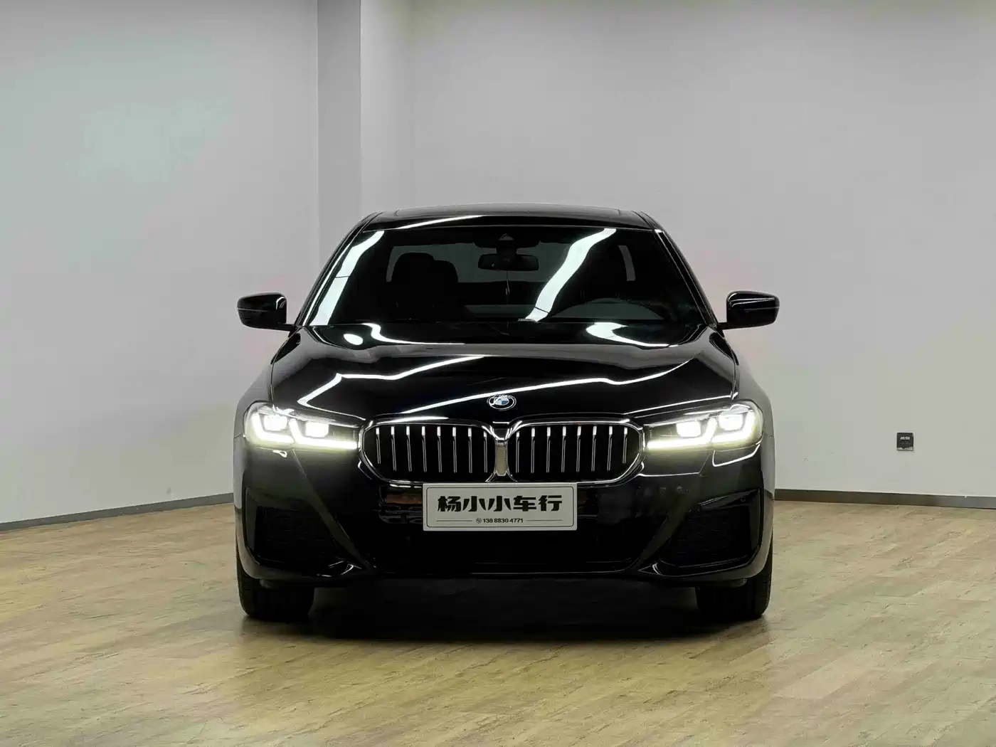 BMW 5 Series 2022 Facelift 530Li Leading M Sport Package фото 3