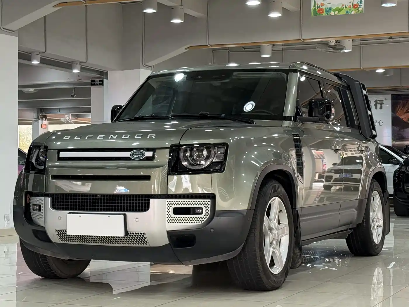 Land Rover Defender 2020 Model 110 P400 HSE