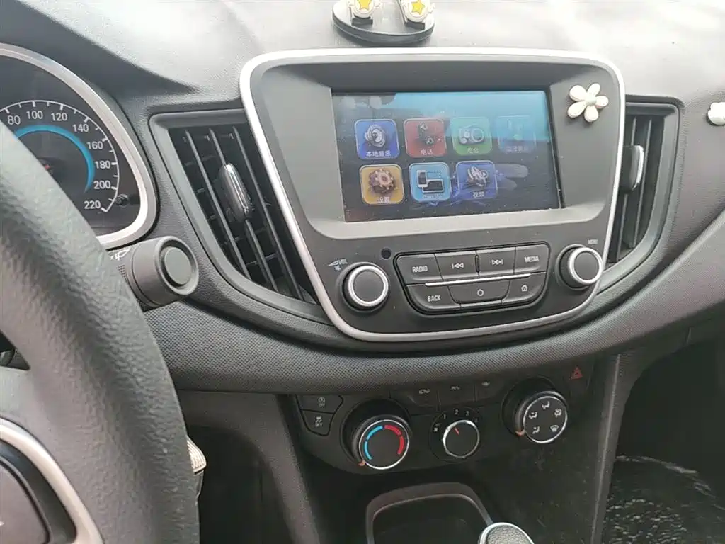 Chevrolet Cavalier 2016 1.5L Automatic Delight Edition фото 13