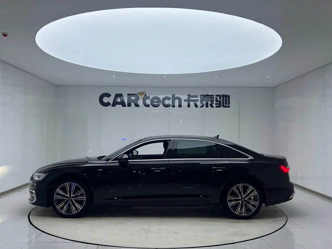 Audi A6L 2024 45 TFSI quattro Premium Dynamic фото 6