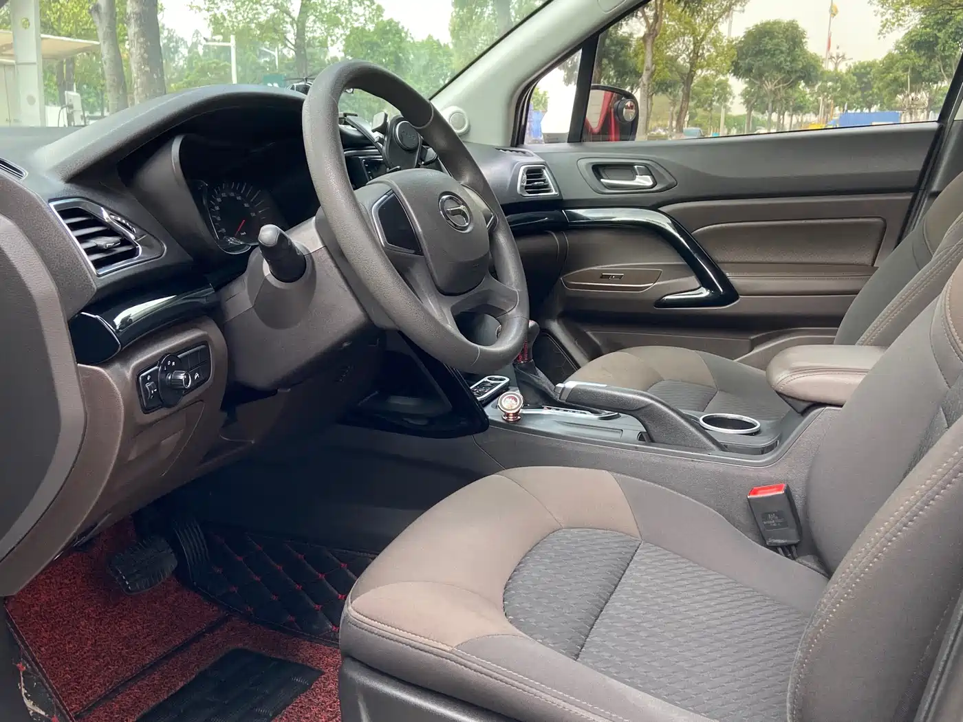 GAC Trumpchi Trumpchi GS4 2017 200T G-DCT 2WD Comfort фото 4