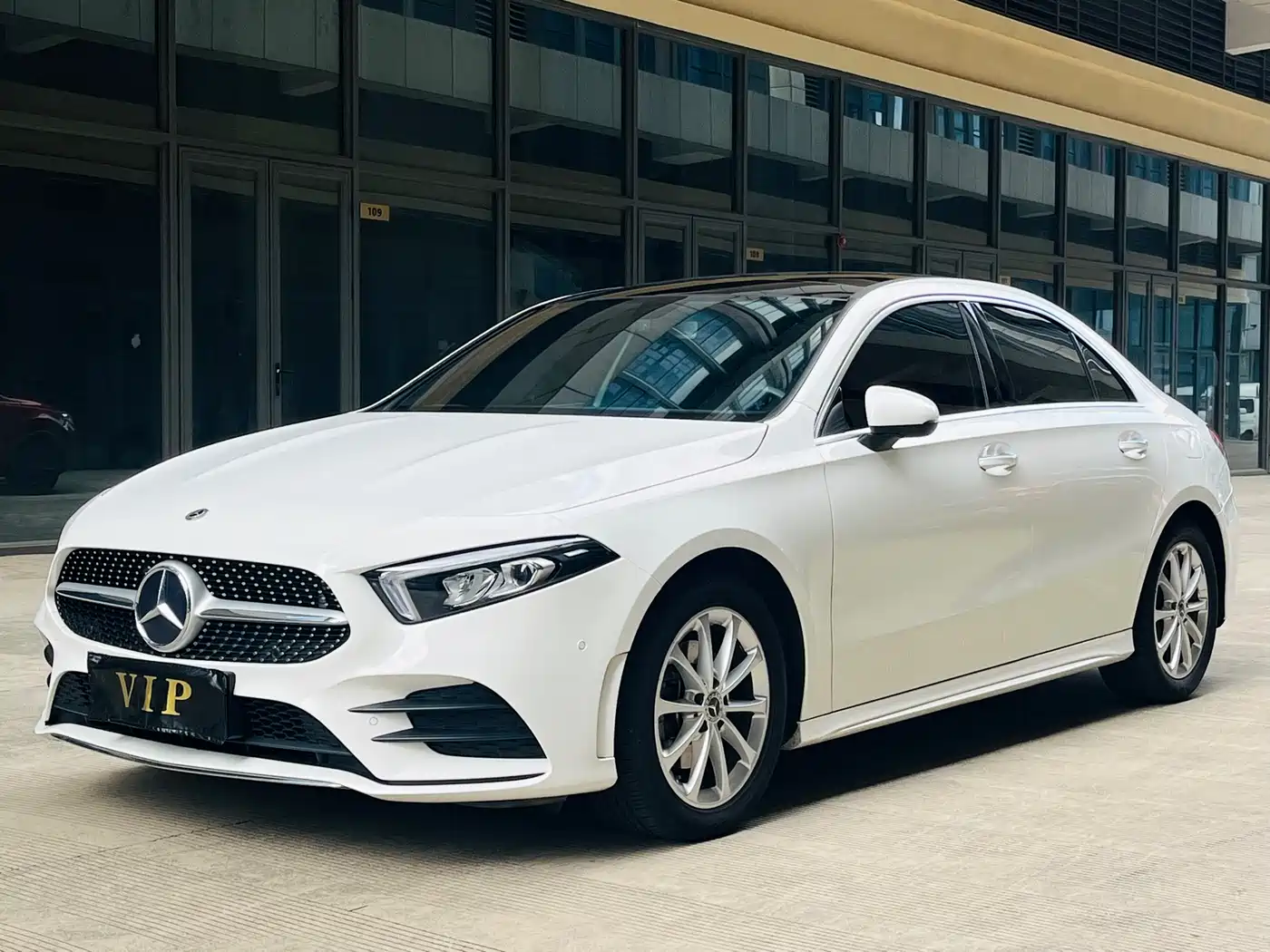 Mercedes-Benz A-Class 2021 A 200 L Sport Sedan Fashion Edition