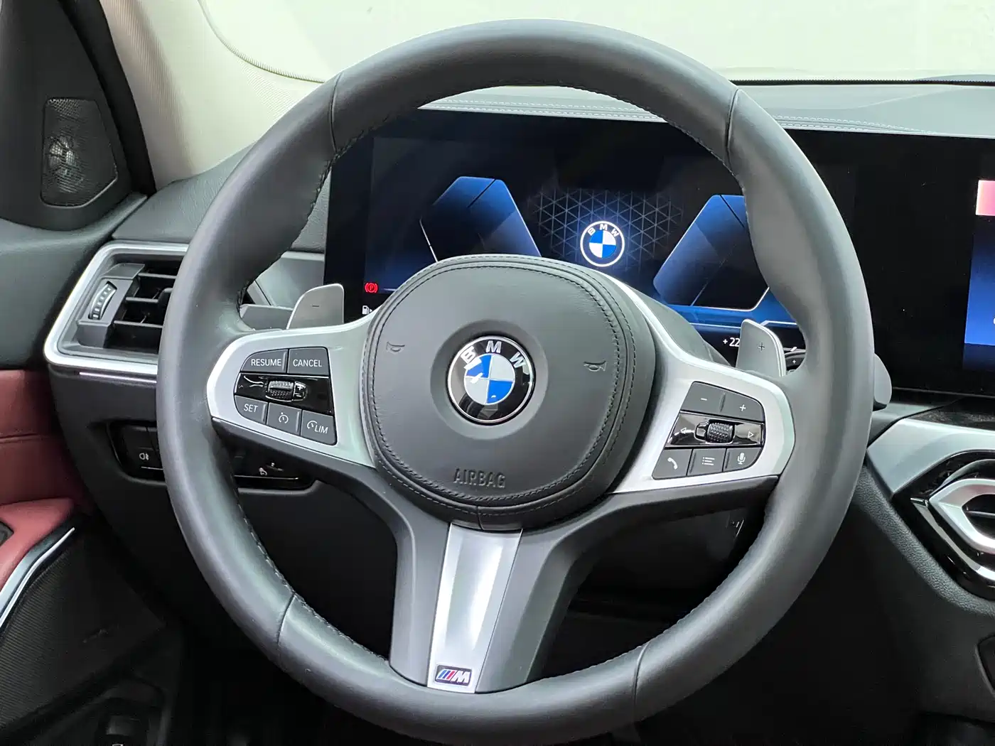 BMW 3 Series 2023 325Li M Sport Black Night Package фото 29