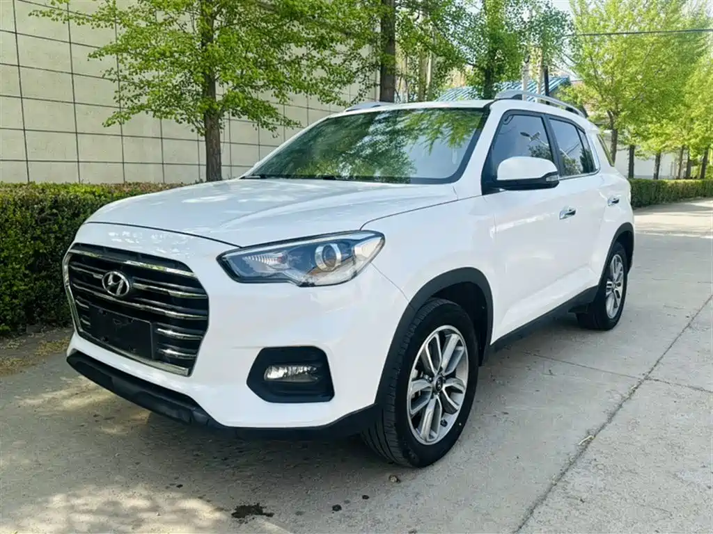 Hyundai Beijing Hyundai ix35 2019 2.0L Automatic 2WD Zhiyong·Smooth Enjoy China VI фото 2