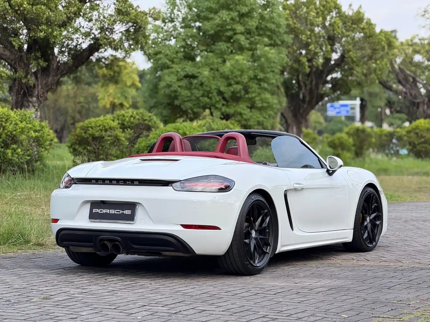 Porsche 718 2016 2016 Boxster 2.0T