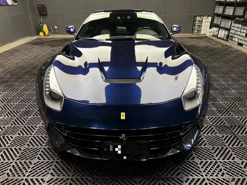 Ferrari F12berlinetta 2013 6.3L Standard фото 2