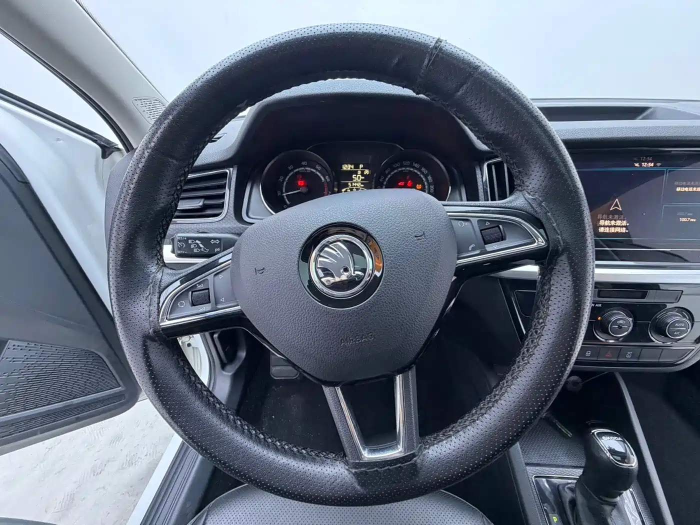 Škoda Kamiq 2022 1.5L Automatic Comfort Edition фото 7