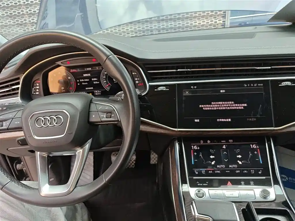 Audi Q7 2023 45 TFSI quattro S line Sport фото 10