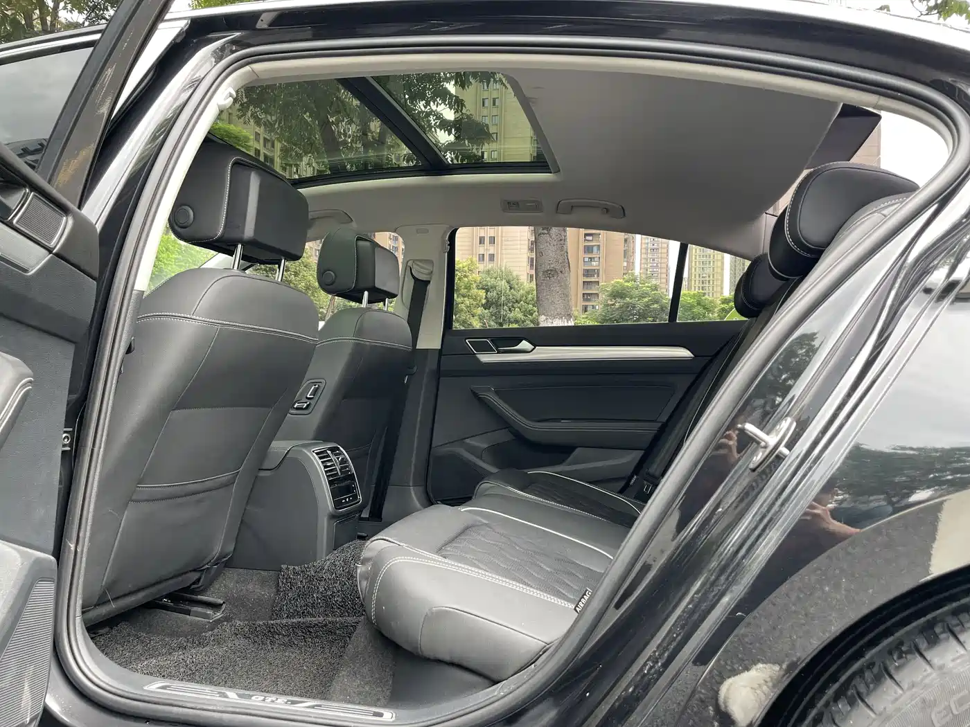 Volkswagen Magotan GTE Plug-in Hybrid 2020 GTE Luxury фото 6