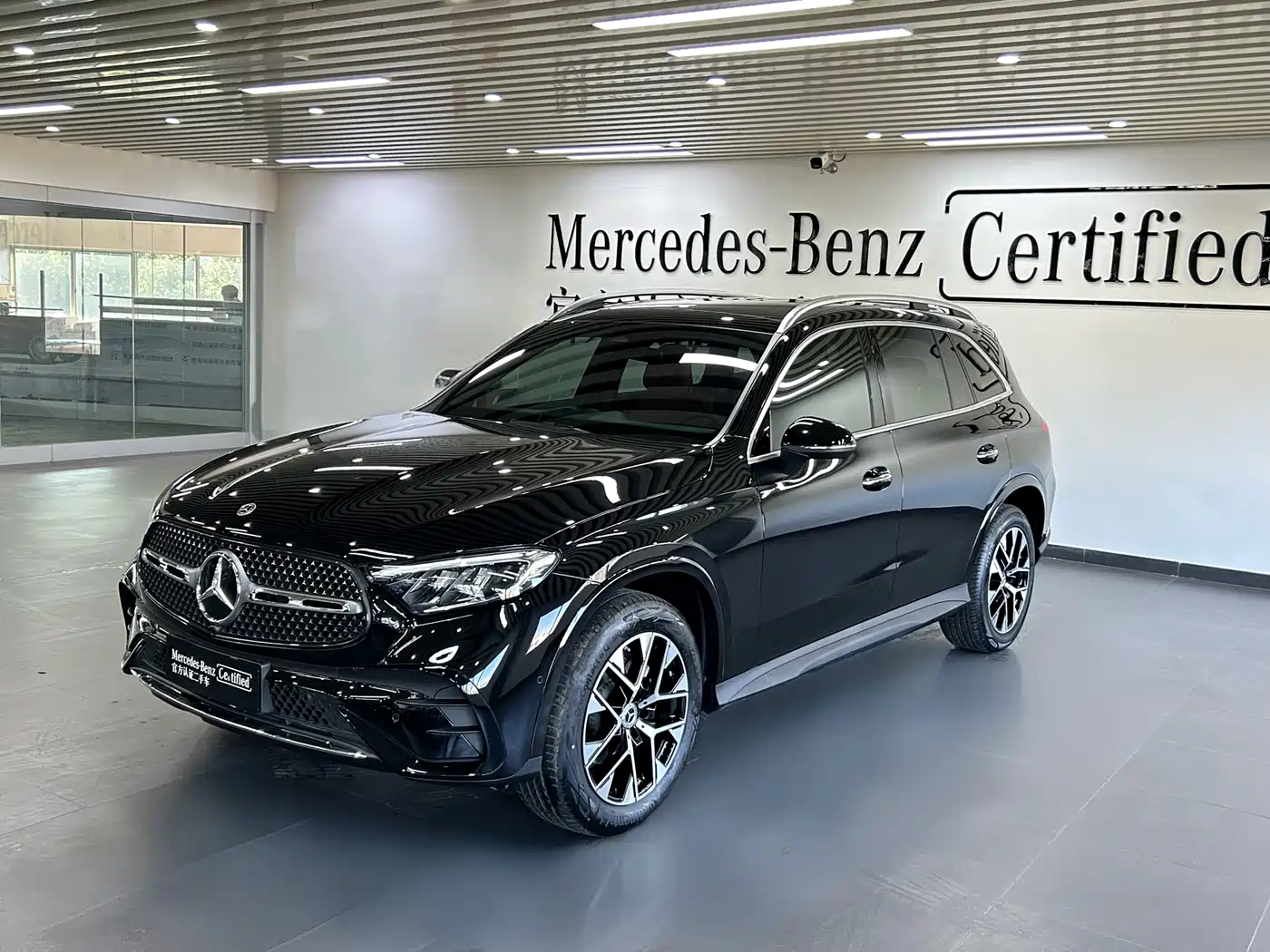 Mercedes-Benz GLC 2024 Facelift GLC 260 L 4MATIC Luxury 5-seater фото 2