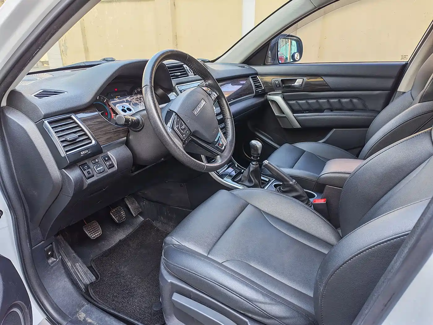 Haval H2 2016 Red Label 1.5T Manual 2WD Premium фото 7