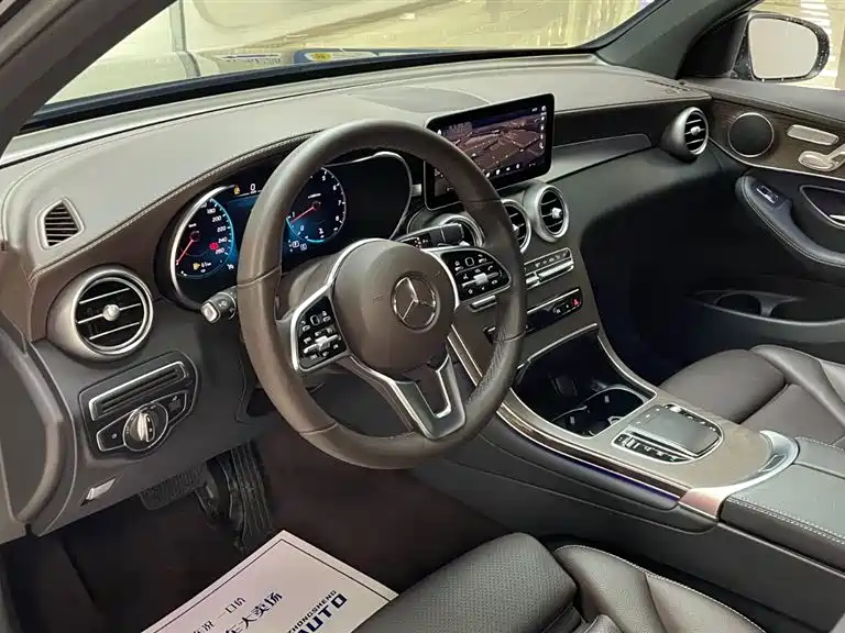Mercedes-Benz GLC 2022 Facelift II GLC 260 L 4MATIC Luxury фото 14
