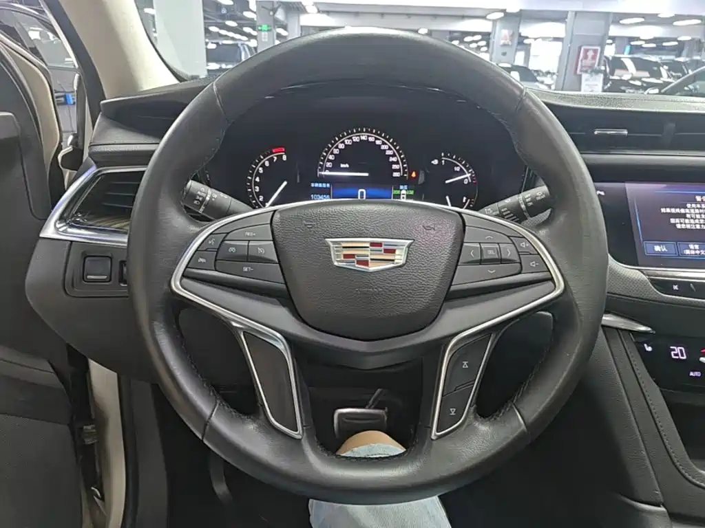 Cadillac XT5 2016 2016 25T Luxury Model