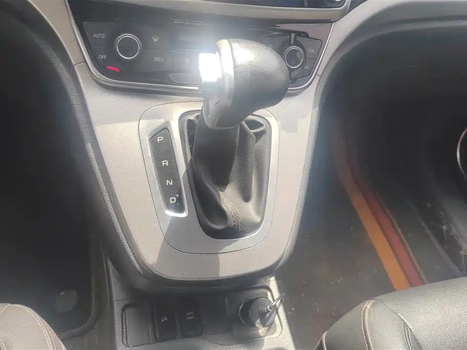 Haval M6 2019 1.5T DCT 2WD Value Edition (China VI) фото 16