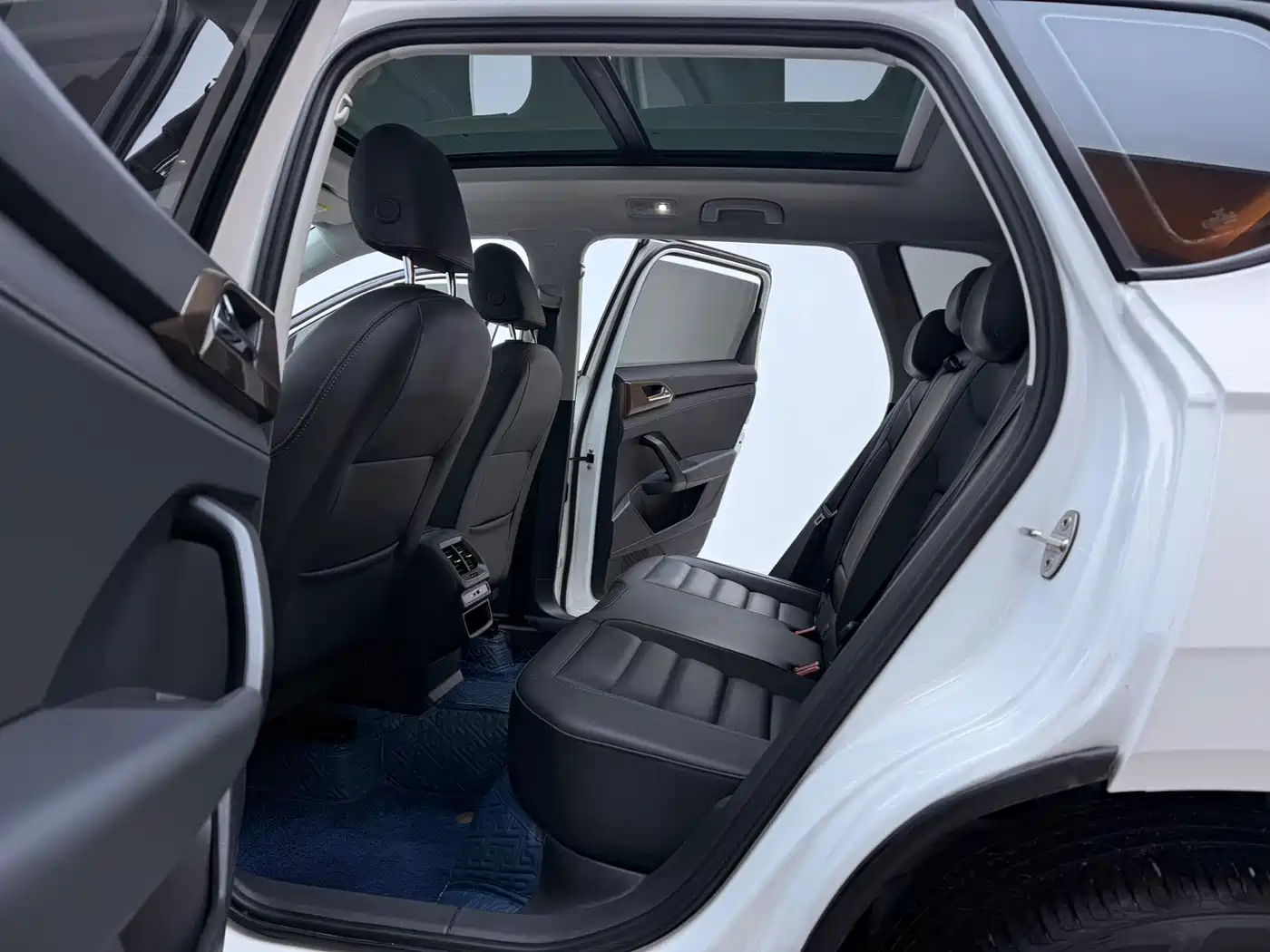 Volkswagen Tharu 2021 Model 280TSI 2WD Comfort Edition фото 16
