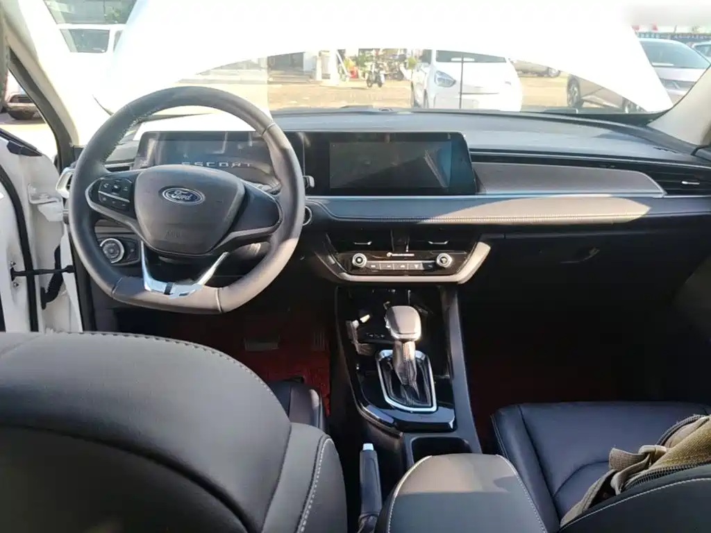 Ford Escort 2022 2021 1.5L Automatic Diamond Edition