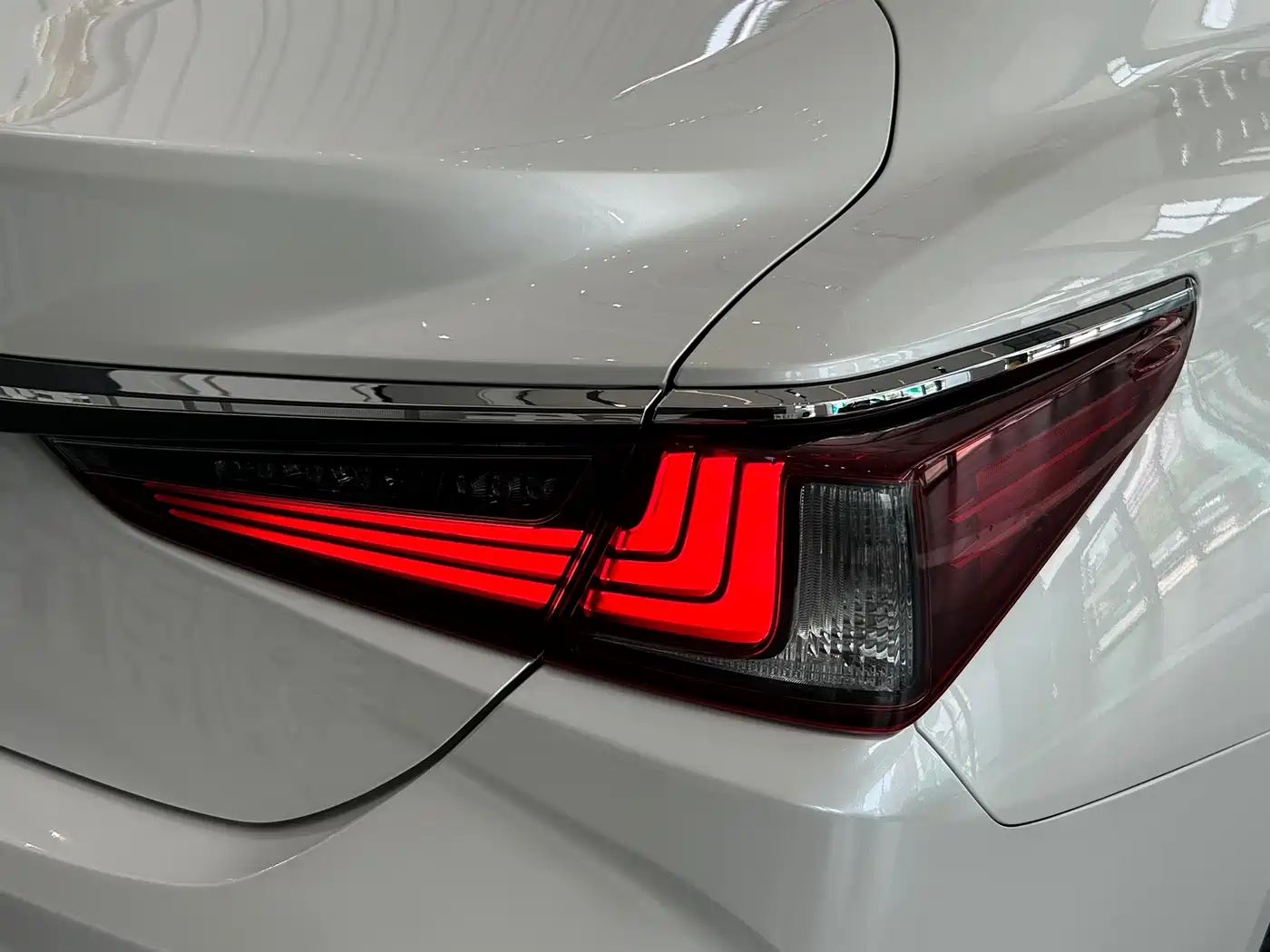 Lexus ES 2020 200 Excellence фото 27