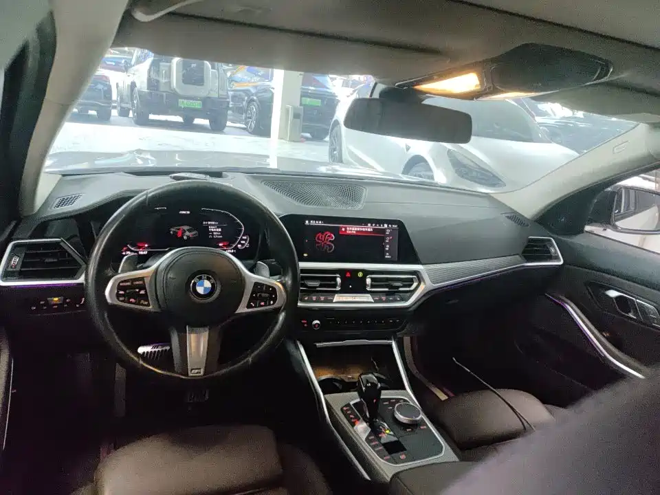 صورة 3 - BMW 3 Series