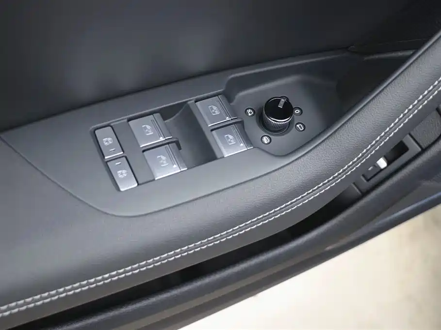 Audi A7L 2024 45 TFSI quattro Premium Luxury фото 11