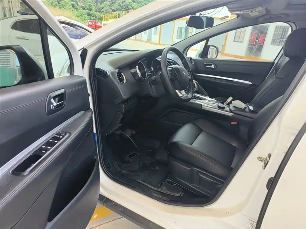 Peugeot 3008 2019 350THP Automatic Elite Edition фото 16