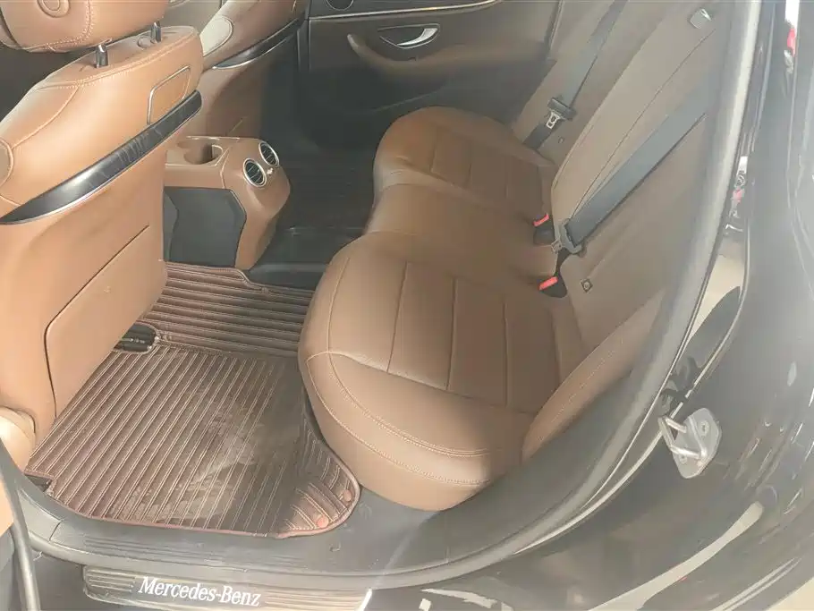Mercedes-Benz E-Class 2018 E 200 L Sport фото 11