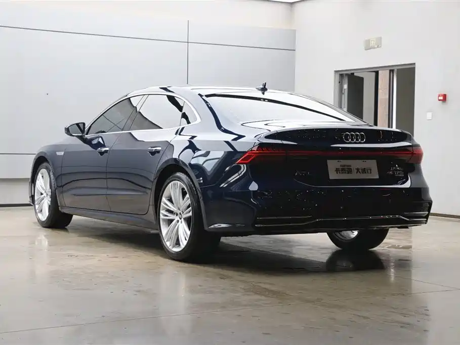 Audi A7L 2024 45 TFSI quattro Premium Luxury фото 33